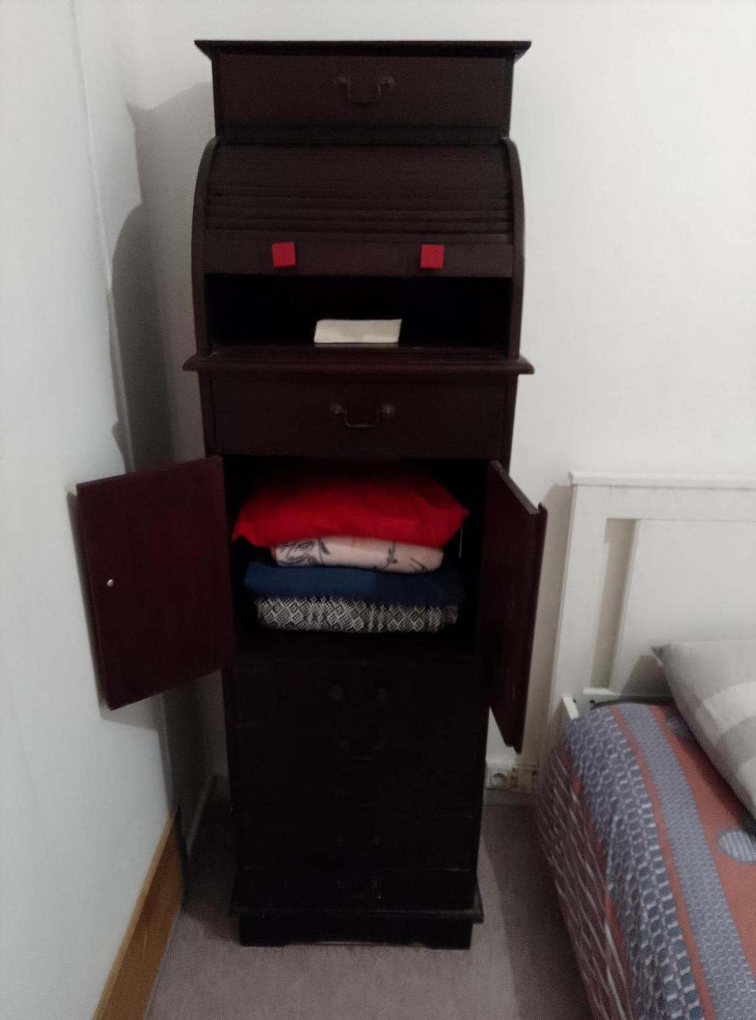 Guesthouse Familial Pour 2,3,4 Personnes De 44M2- Accessible Handic -Rez De Chaussee-Vues Sur Rue Et Patio Prive - Sejour, Chambre Separee-Cuisine,Salle De Bain,Lit Double Et Canape-Lit 2Pers-Entree De La Rue Berzelius-5 Minutes Du Metro Brochant-Lig Париж Екстериор снимка